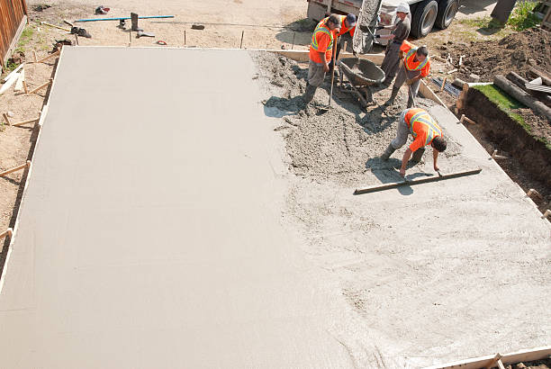 Best Concrete Pool Decks in Rock Springs, NM